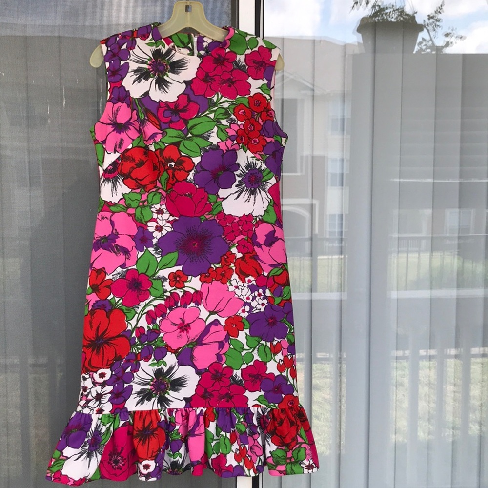 Vintage Floral Dress with Ruffled bottom.